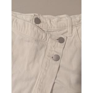 Altar'd State Shorts Women’s White Denim – Size XS